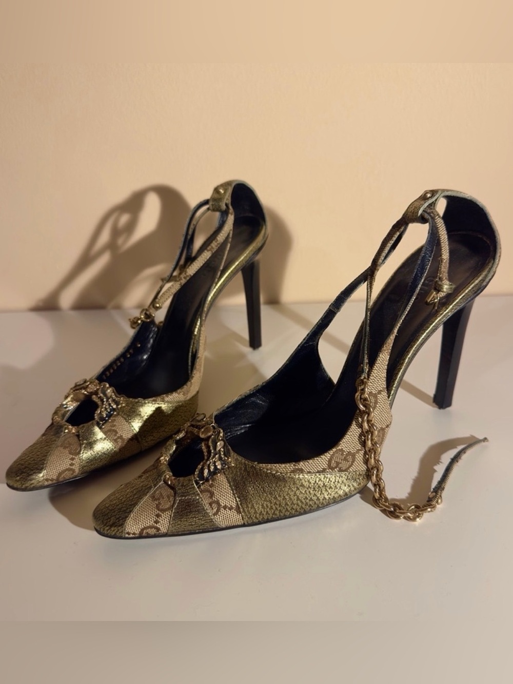 Rare Vintage 2004 Gucci Tom Ford Dragon Chain Stiletto Heels